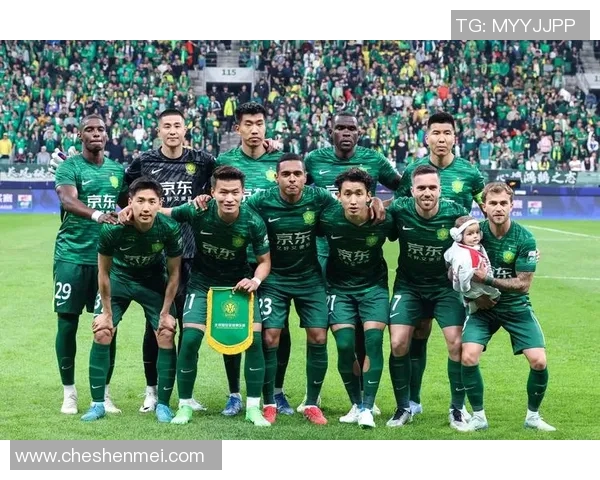 足球天下：全球足坛热点汇聚，传奇赛事与未来之星的完美碰撞