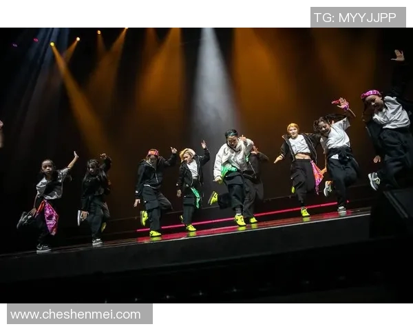 街舞热潮：探索杭州街舞队如何通过团队协作实现艺术与激情的完美结合